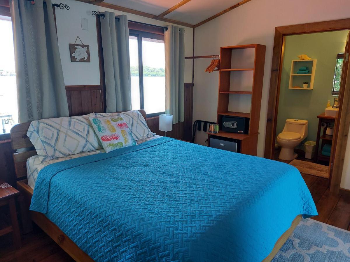 The Sunsetter Bed & Breakfast Bocas Town Exterior foto